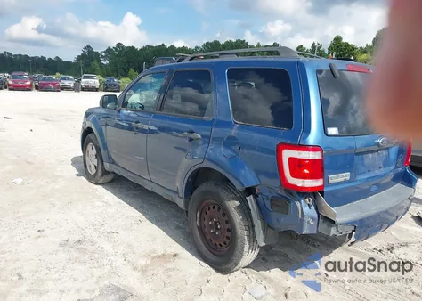 2010 Ford Escape Xlt z USA, uszkodzony, nr VIN 1FMCU9D78AKD30659
